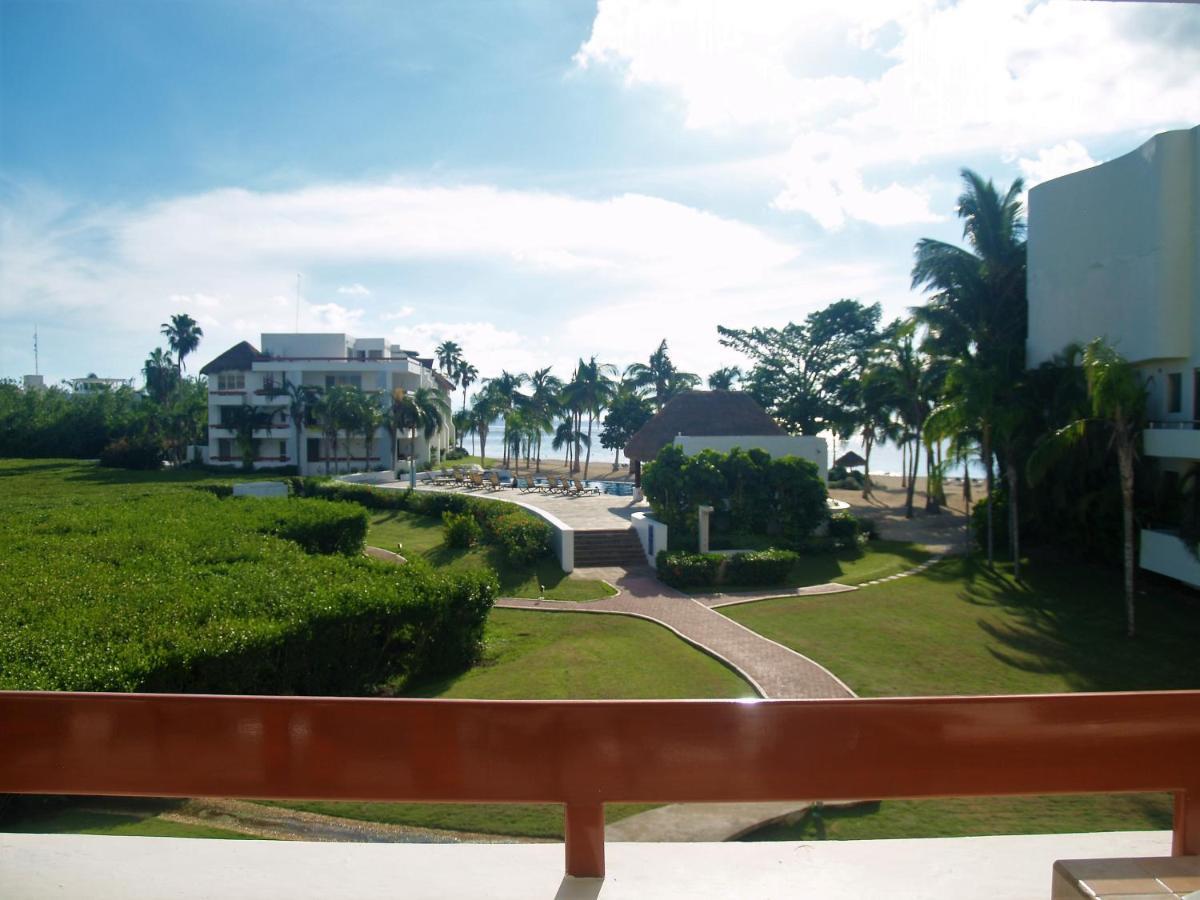 Beachfront Apartment Your Home In Косумел Екстериор снимка