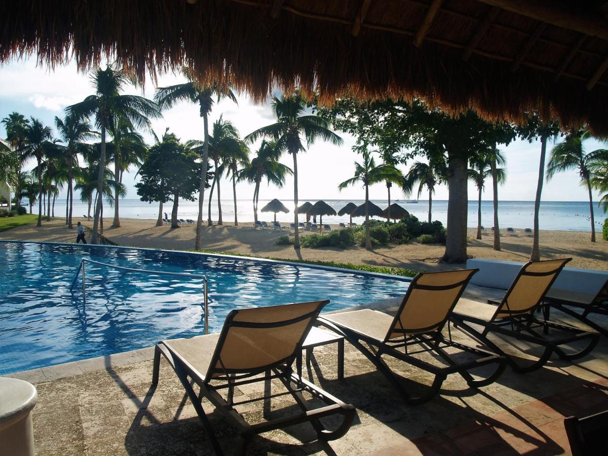 Beachfront Apartment Your Home In Косумел Екстериор снимка