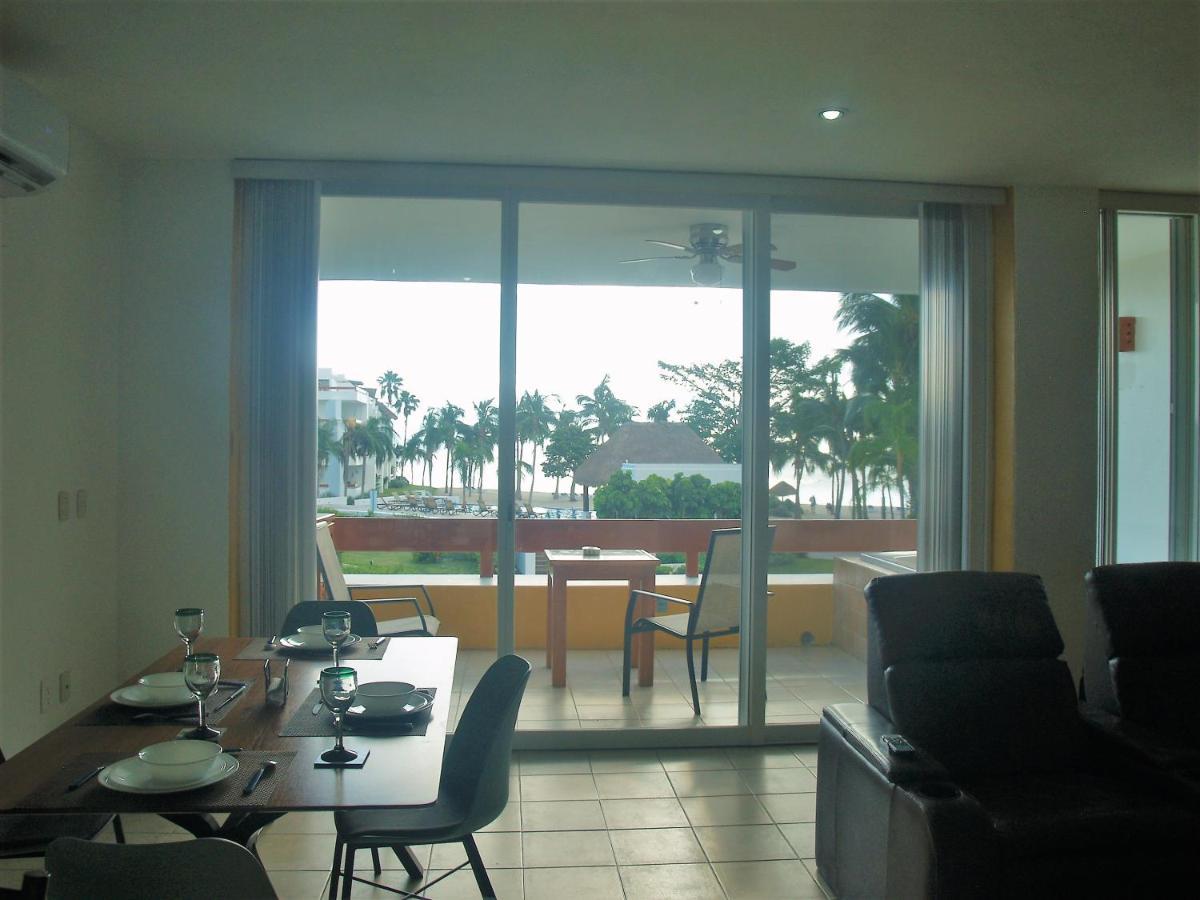 Beachfront Apartment Your Home In Косумел Екстериор снимка